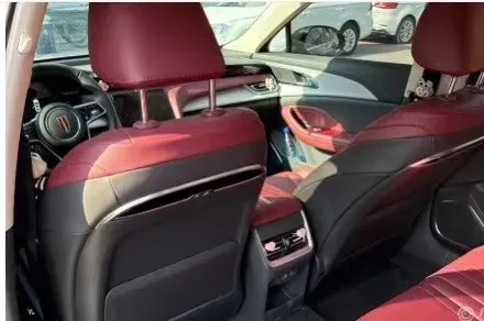 2025 HongQi H5 1.5T 169HP L4 1DHT Hybrid,autocango,china used car exporter,china ev exporter,chinese used car exporter,chinese used ev exporter