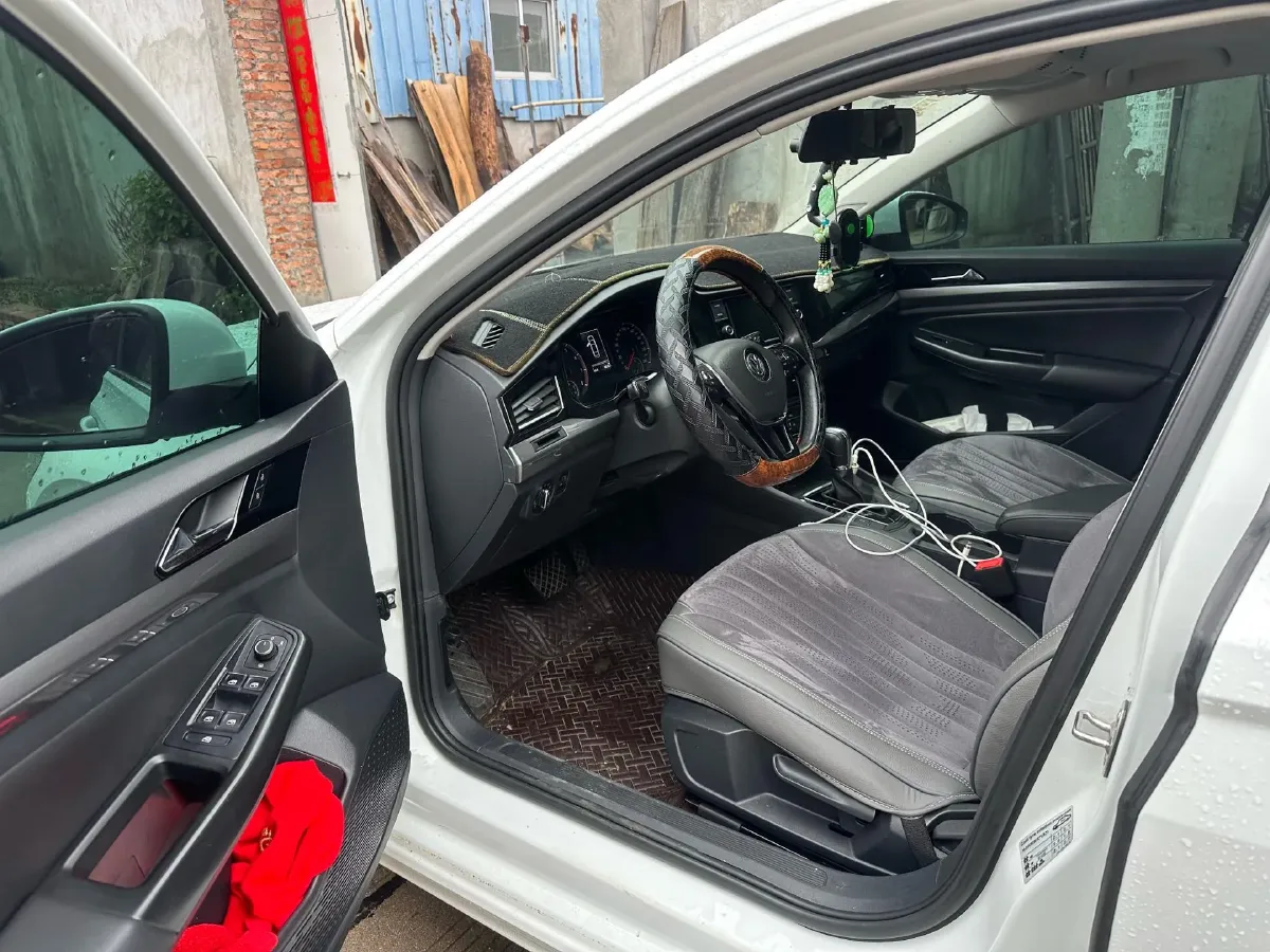 2020 Volkswagen Bora 1.5L 113HP L4 6AT,autocango,china used car exporter,china ev exporter,chinese used car exporter,chinese used ev exporter