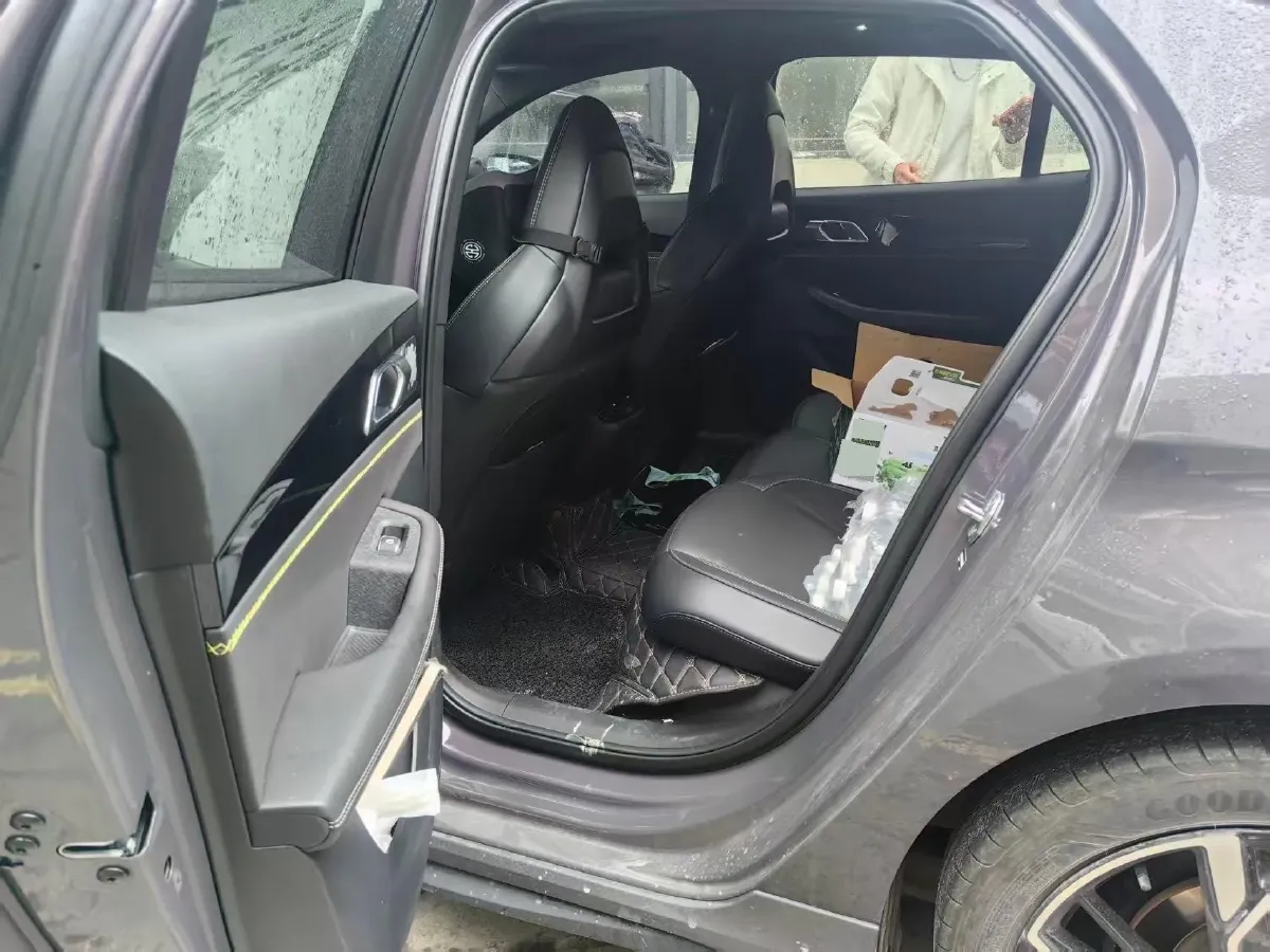 2025 LYNK&CO 03 1.5T 181HP L4 7DCT,autocango,china used car exporter,china ev exporter,chinese used car exporter,chinese used ev exporter