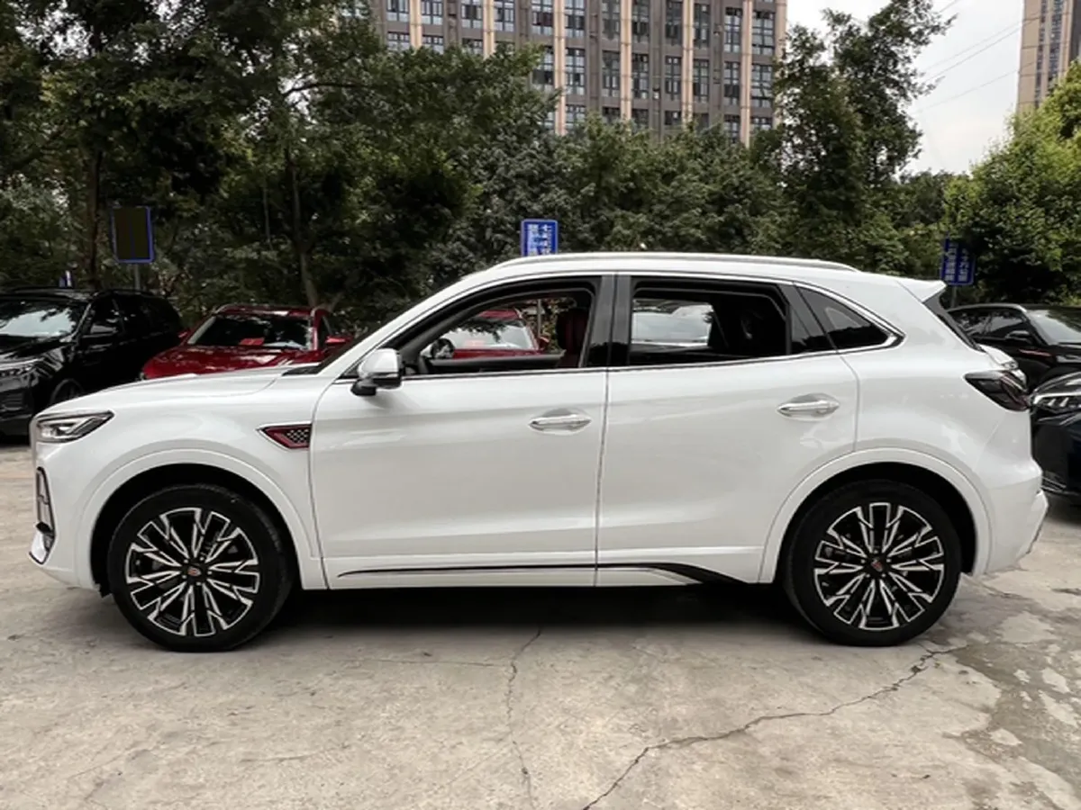 2025 HongQi HS5 2.0T 252HP L4 8AT,autocango,china used car exporter,china ev exporter,chinese used car exporter,chinese used ev exporter