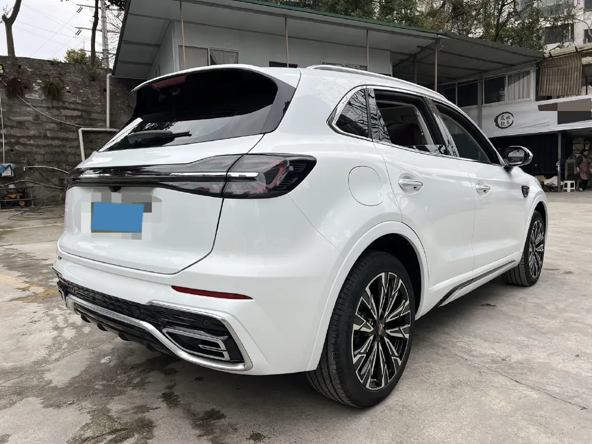 2025 HongQi HS5 2.0T 252HP L4 8AT,autocango,china used car exporter,china ev exporter,chinese used car exporter,chinese used ev exporter