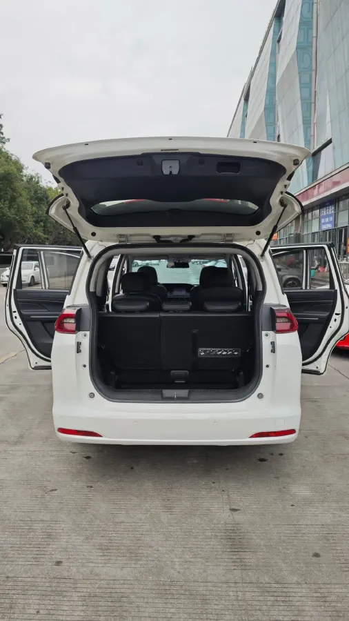 2021 GAC Trumpchi M6 1.5T 169HP L4 7DCT,autocango,china used car exporter,china ev exporter,chinese used car exporter,chinese used ev exporter