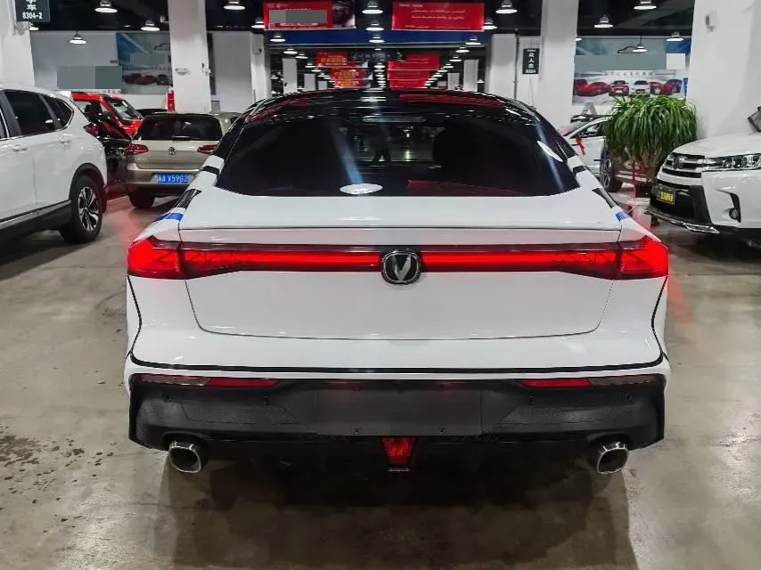 2023 ChangAn UNI-V iDD 1.5T 170HP L4 6TCT PHEV 18.4KWH,autocango,china used car exporter,china ev exporter,chinese used car exporter,chinese used ev exporter