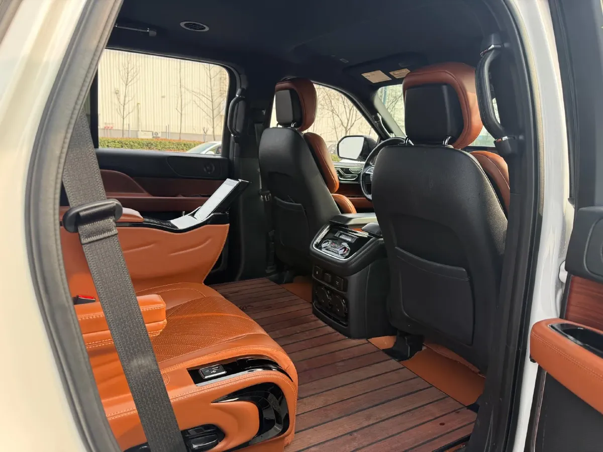 2018 Mercedes-Benz GLS Class 3.0T 333HP V6 9AT,autocango,china used car exporter,china ev exporter,chinese used car exporter,chinese used ev exporter