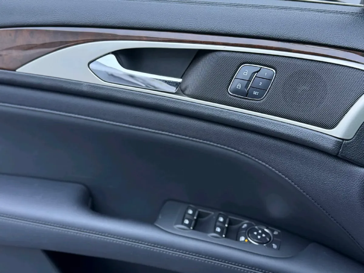 2018 Lincoln MKZ 2.0T 203HP L4 6AT,autocango,china used car exporter,china ev exporter,chinese used car exporter,chinese used ev exporter