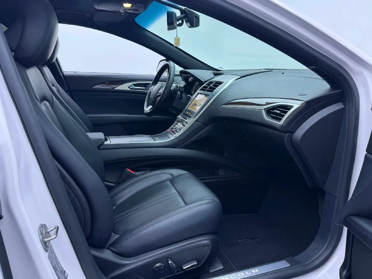 2018 Lincoln MKZ 2.0T 203HP L4 6AT,autocango,china used car exporter,china ev exporter,chinese used car exporter,chinese used ev exporter