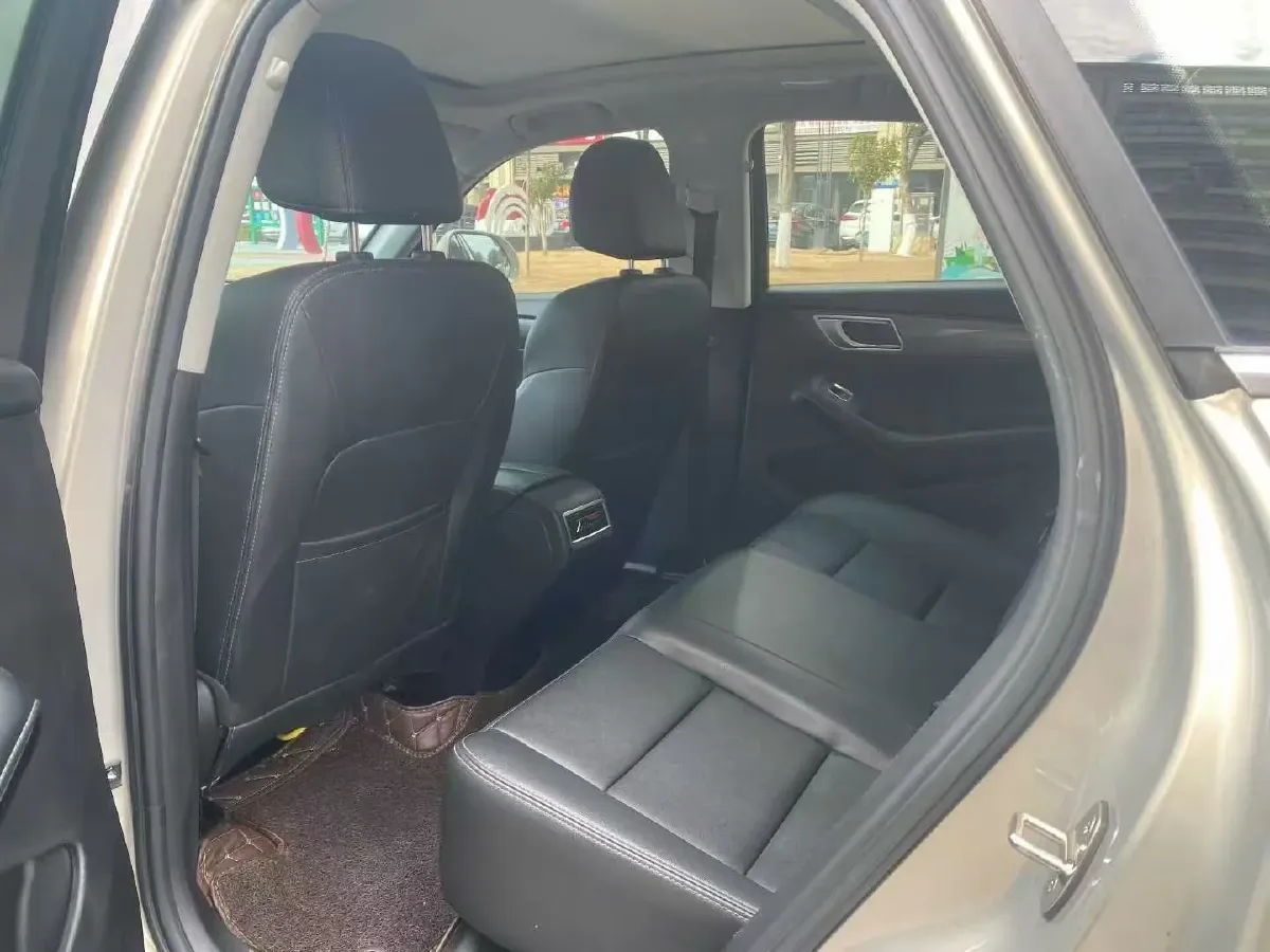 2017 Zotye SR7 1.5T 150HP L4 CVT,autocango,china used car exporter,china ev exporter,chinese used car exporter,chinese used ev exporter