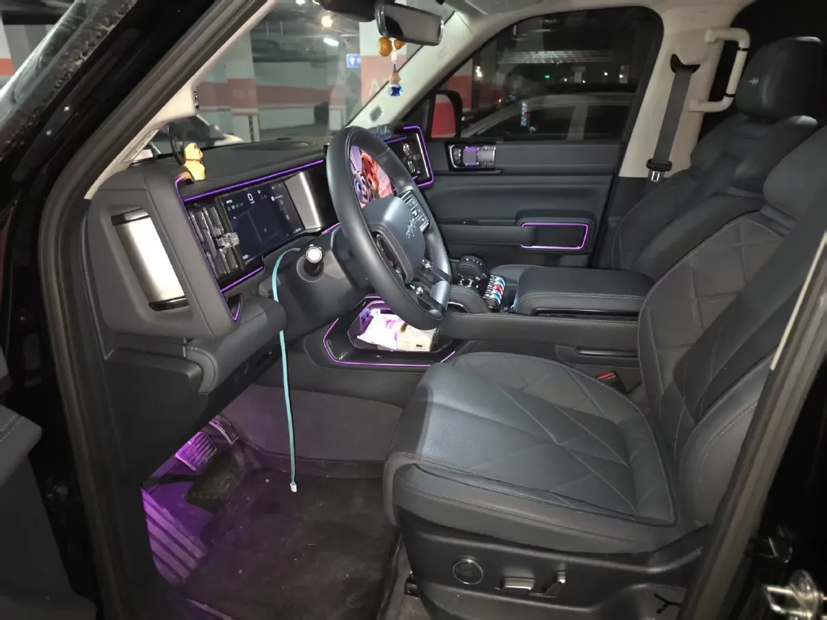 2023 FangChengBao Bao 5 1.5T 194HP L4 E-CVT PHEV 31.8KWH,autocango,china used car exporter,china ev exporter,chinese used car exporter,chinese used ev exporter