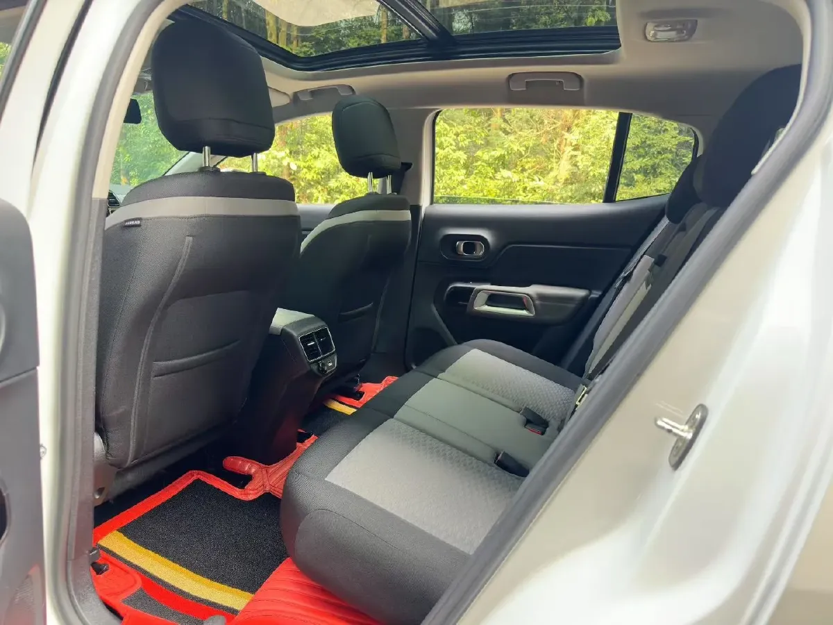 2020 Citroen C5 Aircross 1.6T 170HP L4 6AT,autocango,china used car exporter,china ev exporter,chinese used car exporter,chinese used ev exporter