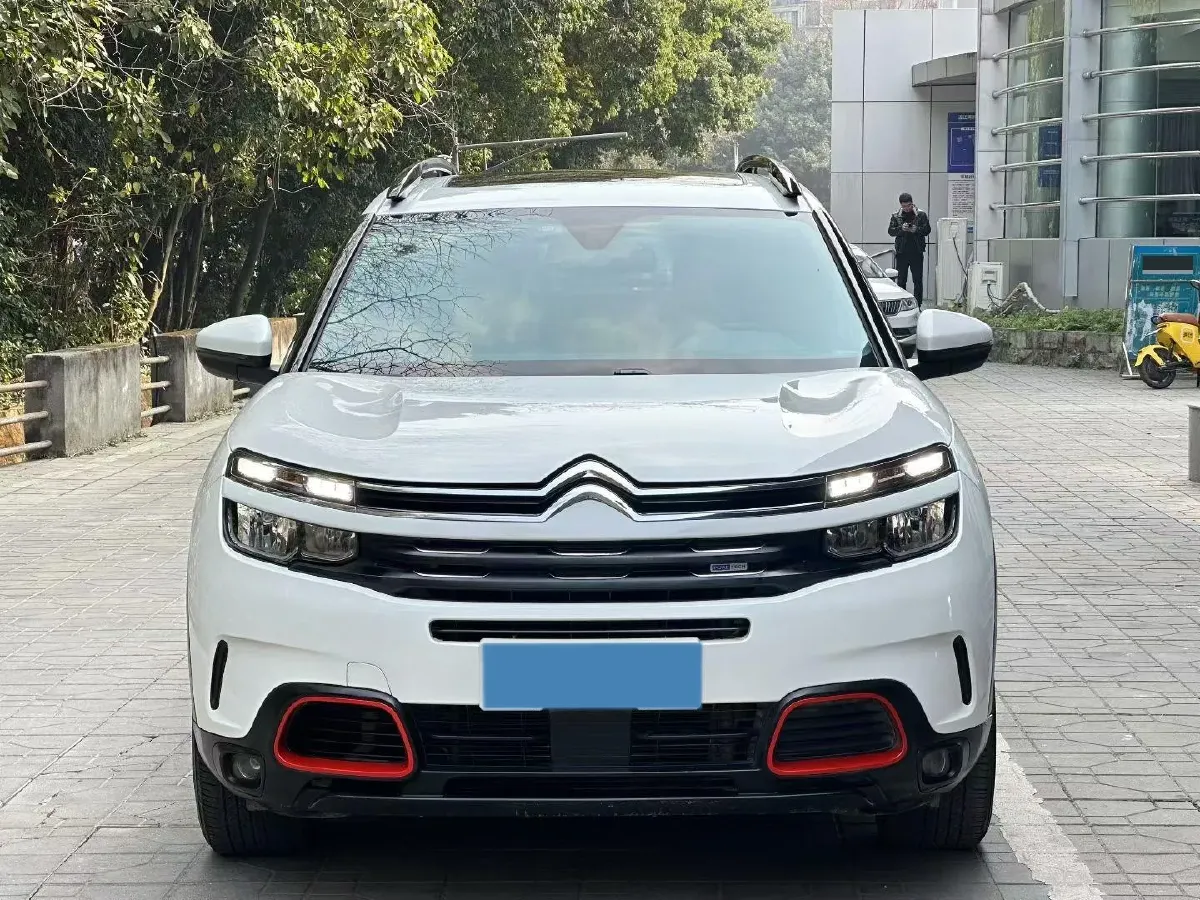 2020 Citroen C5 Aircross 1.6T 170HP L4 6AT,autocango,china used car exporter,china ev exporter,chinese used car exporter,chinese used ev exporter
