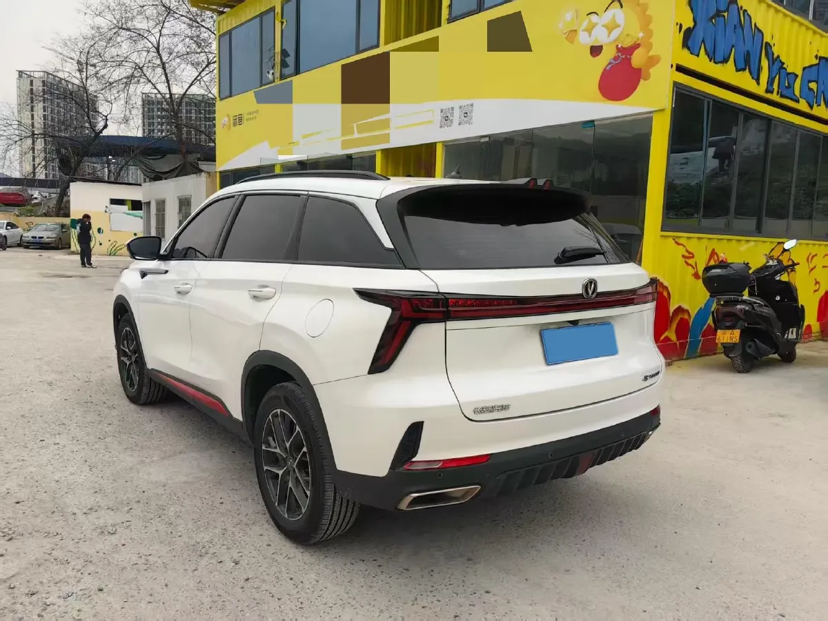 2022 ChangAn CS75 Plus 1.5T 188HP L4 8AT,autocango,china used car exporter,china ev exporter,chinese used car exporter,chinese used ev exporter