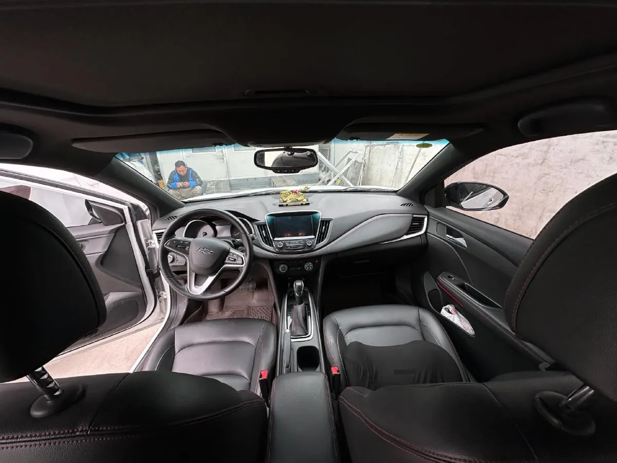 2019 Chevrolet Monza 1.3T 163HP L3 6AT,autocango,china used car exporter,china ev exporter,chinese used car exporter,chinese used ev exporter