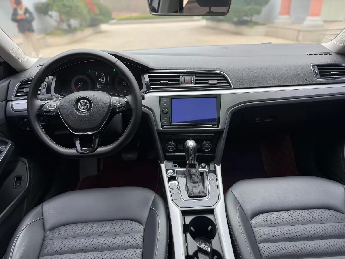 2019 Volkswagen Passat 1.4T 150HP L4 7DCT,autocango,china used car exporter,china ev exporter,chinese used car exporter,chinese used ev exporter
