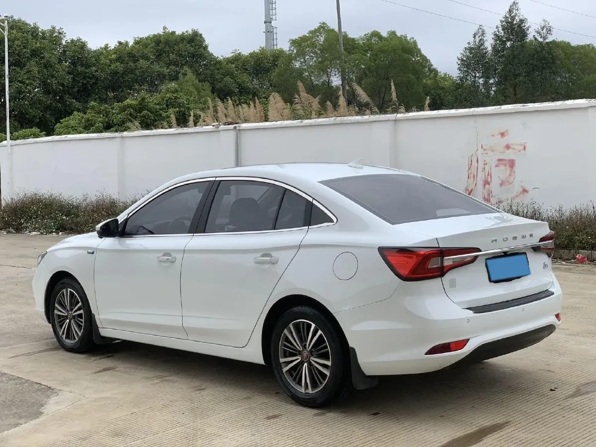 2019 Roewe i5 1.5L 120HP L4 CVT,autocango,china used car exporter,china ev exporter,chinese used car exporter,chinese used ev exporter