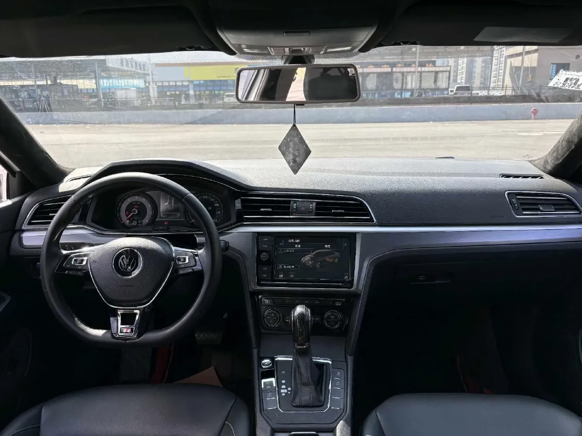 2019 Volkswagen Passat 1.4T 150HP L4 7DCT,autocango,china used car exporter,china ev exporter,chinese used car exporter,chinese used ev exporter