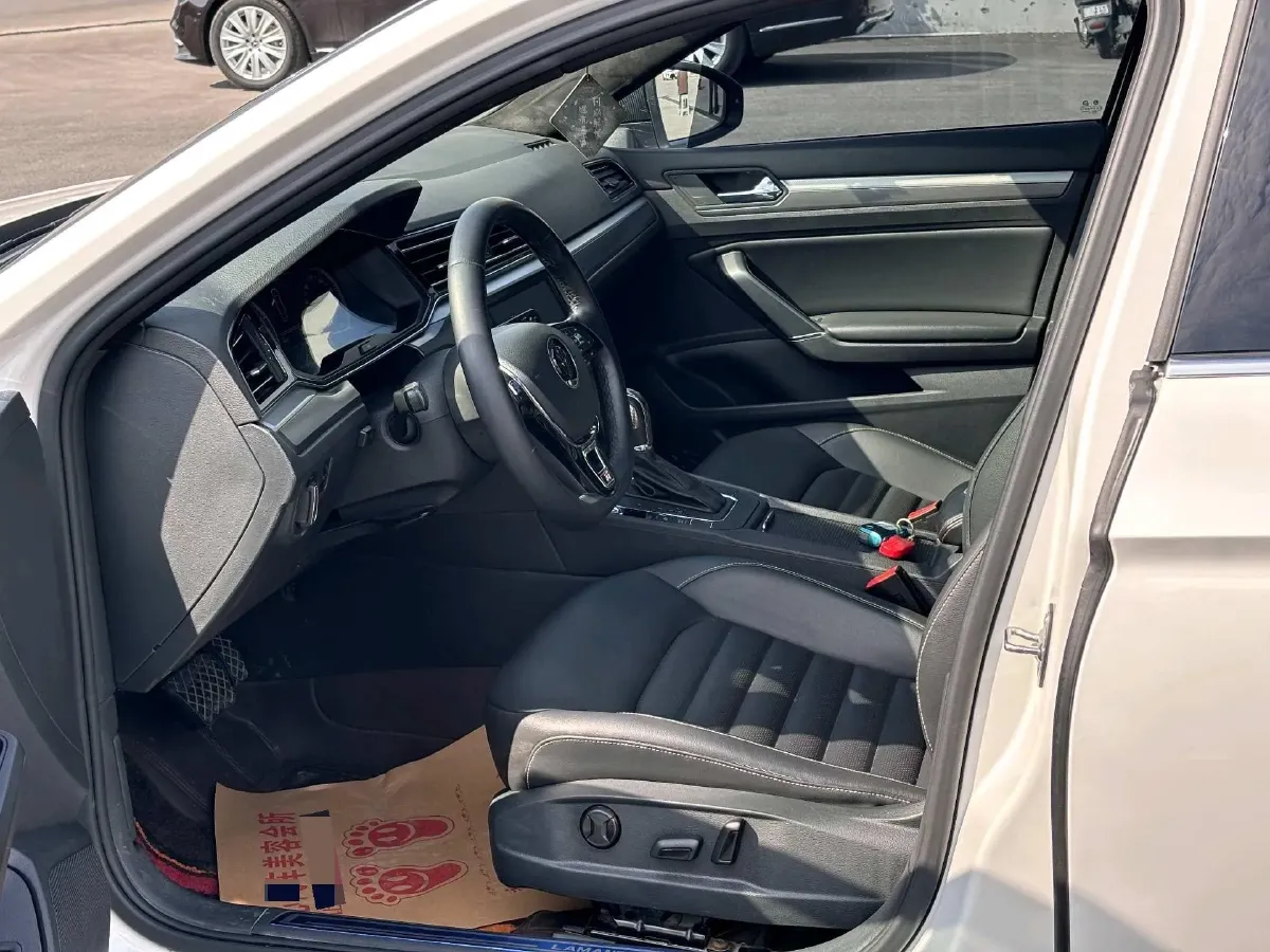 2019 Volkswagen Passat 1.4T 150HP L4 7DCT,autocango,china used car exporter,china ev exporter,chinese used car exporter,chinese used ev exporter