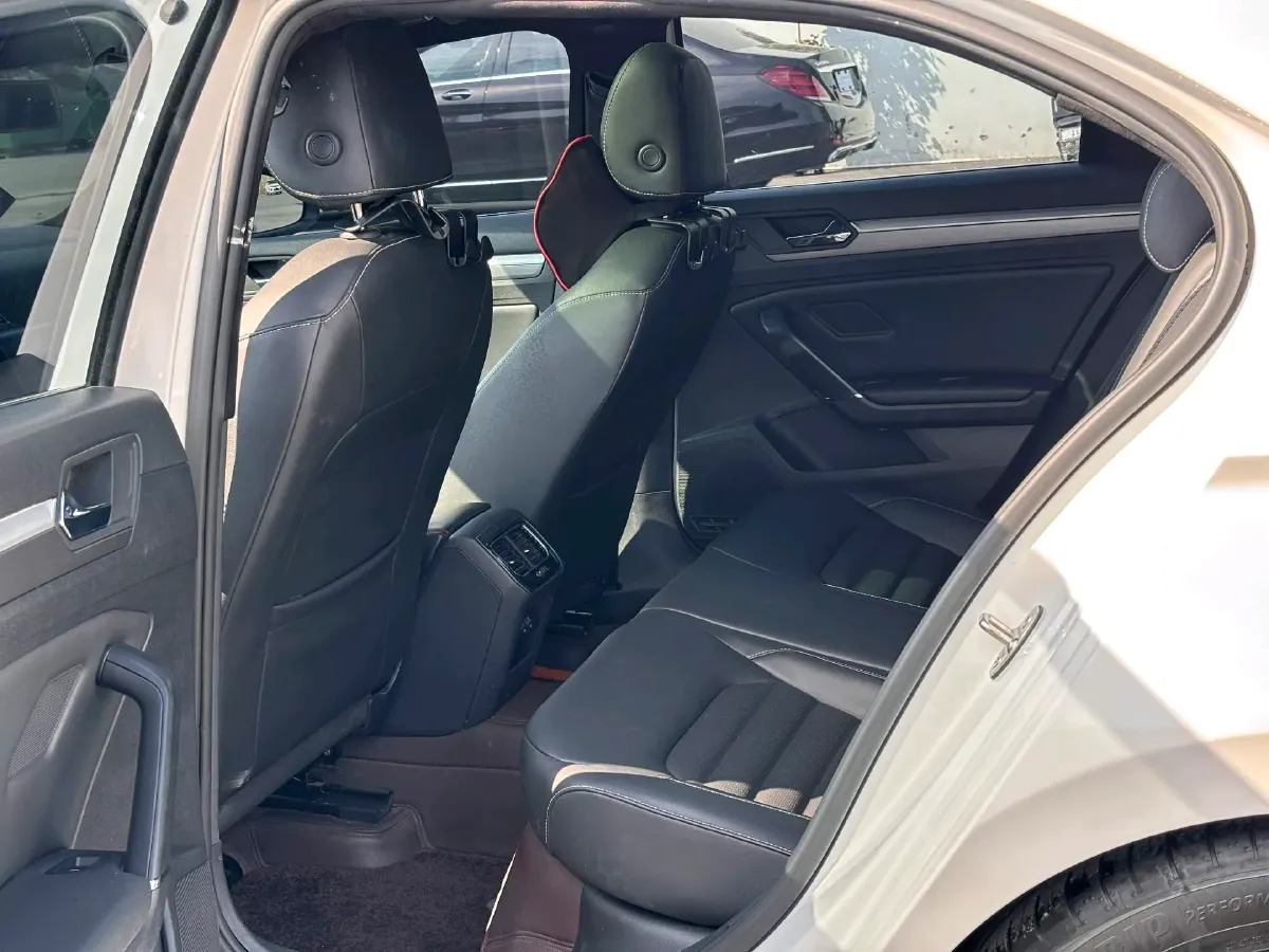 2019 Volkswagen Passat 1.4T 150HP L4 7DCT,autocango,china used car exporter,china ev exporter,chinese used car exporter,chinese used ev exporter