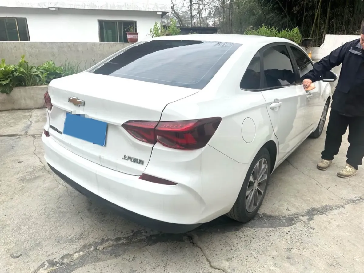 2022 Chevrolet Monza 1.5L 113HP L4 6AT,autocango,china used car exporter,china ev exporter,chinese used car exporter,chinese used ev exporter