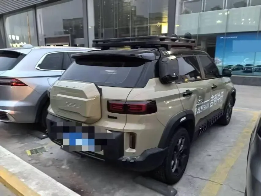 2025 Geely Cowboy 1.5T 181HP L4 7DCT,autocango,china used car exporter,china ev exporter,chinese used car exporter,chinese used ev exporter