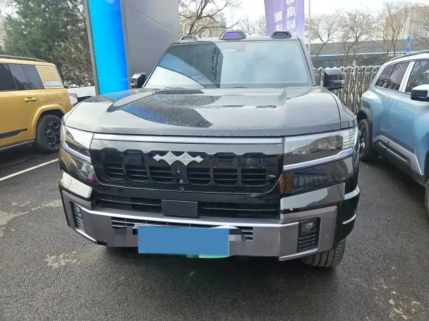 2025 FangChengBao Bao 8 2.0T 245HP L4 E-CVT PHEV 36.8KWH,autocango,china used car exporter,china ev exporter,chinese used car exporter,chinese used ev exporter