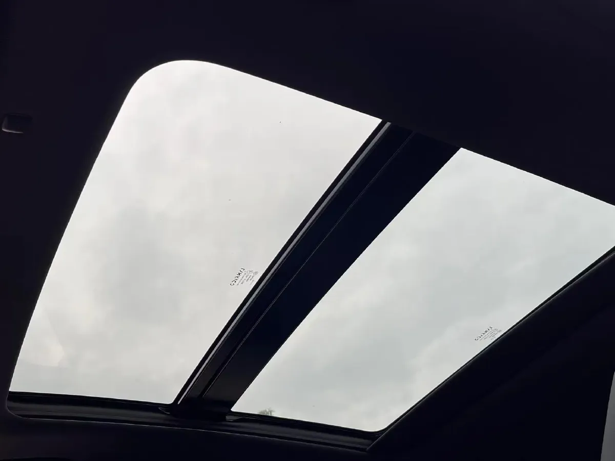 2022 LYNK&CO 03 2.0T 190HP L4 7DCT,autocango,china used car exporter,china ev exporter,chinese used car exporter,chinese used ev exporter