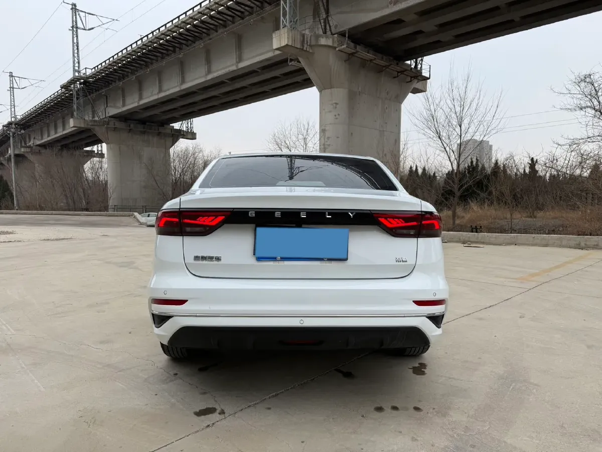 2025 Geely Emgrand 1.5L 127HP L4 CVT,autocango,china used car exporter,china ev exporter,chinese used car exporter,chinese used ev exporter