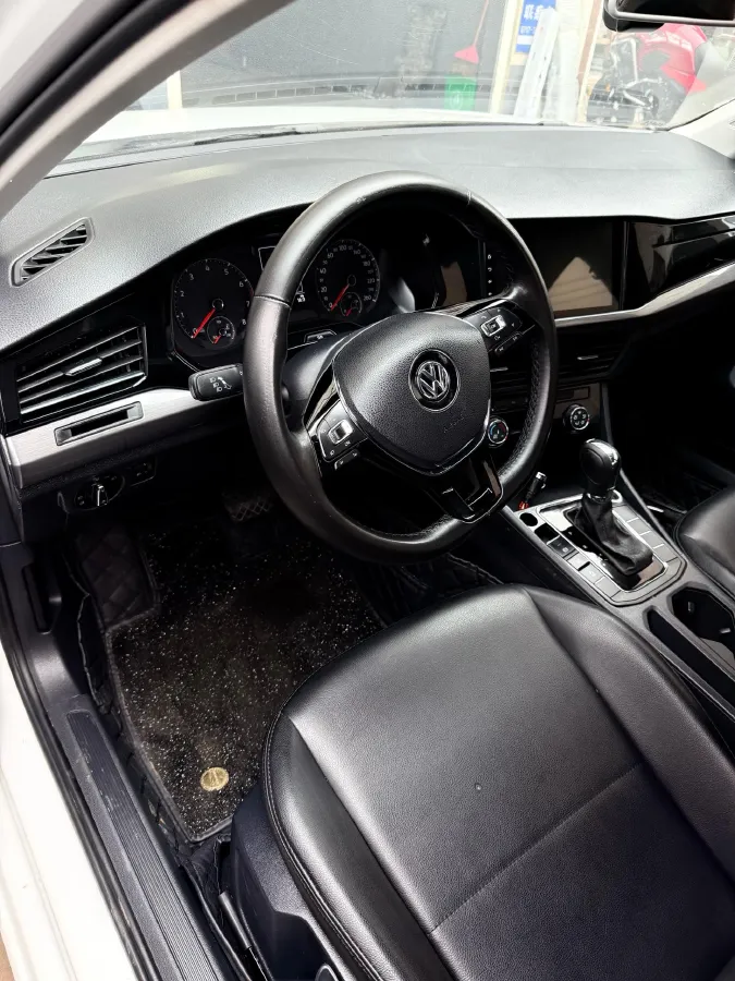 2019 Bestune T77 1.2T 143HP L4 7DCT,autocango,china used car exporter,china ev exporter,chinese used car exporter,chinese used ev exporter