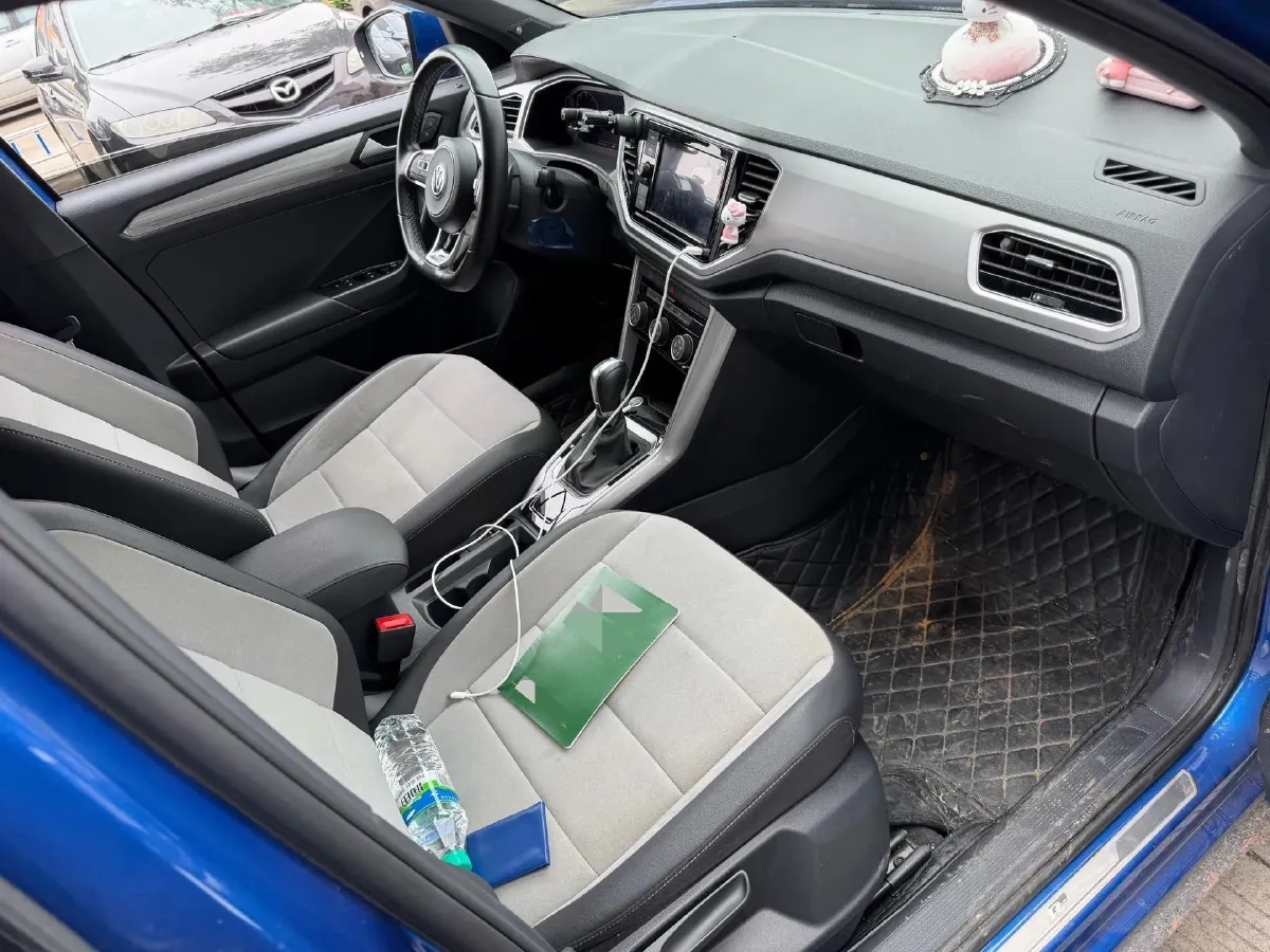 2020 Volkswagen T-Roc 1.4T 150HP L4 7DCT,autocango,china used car exporter,china ev exporter,chinese used car exporter,chinese used ev exporter