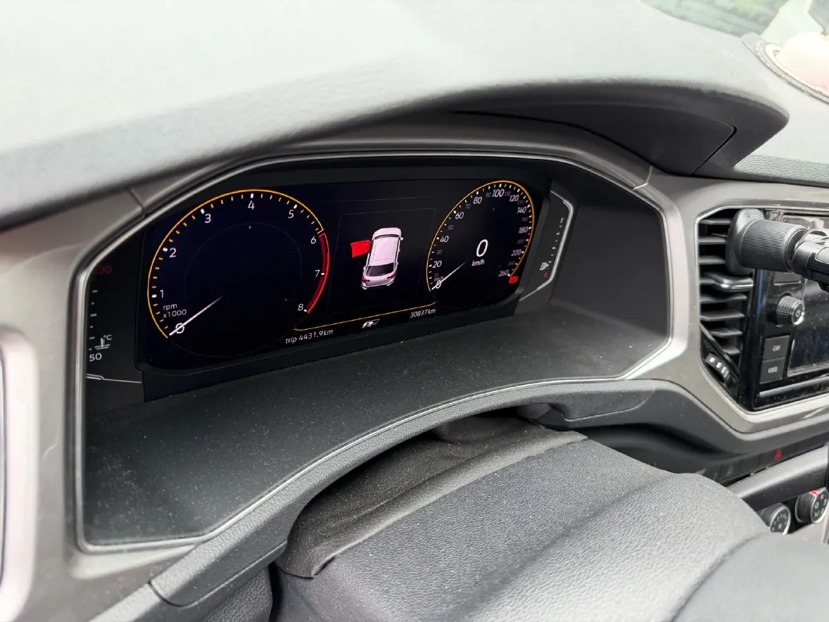 2020 Volkswagen T-Roc 1.4T 150HP L4 7DCT,autocango,china used car exporter,china ev exporter,chinese used car exporter,chinese used ev exporter