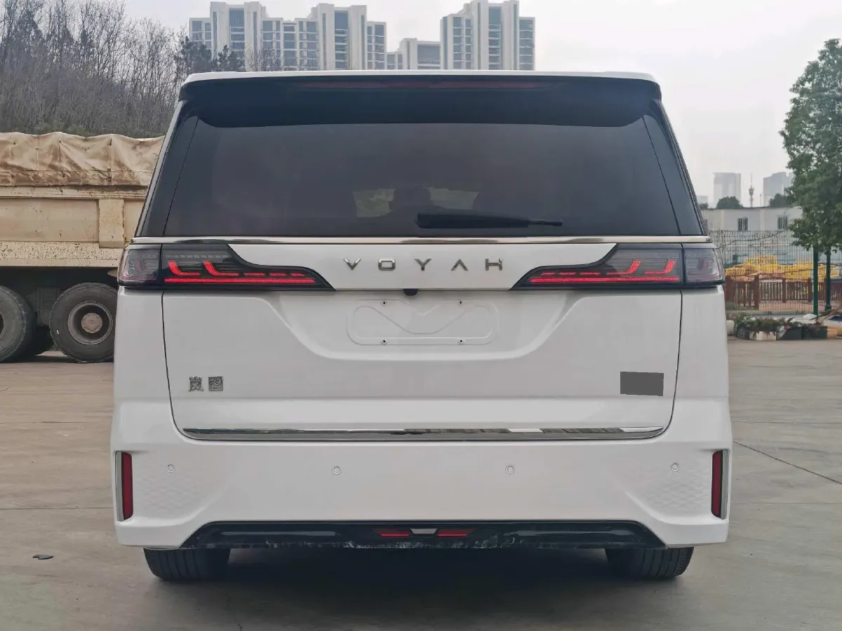 2022 Voyah Dream BEV 108.7KWH,autocango,china used car exporter,china ev exporter,chinese used car exporter,chinese used ev exporter