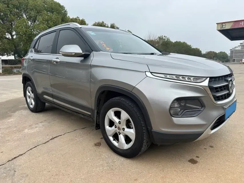 2017 BaoJun 510 1.5L 112HP L4 6MT,autocango,china used car exporter,china ev exporter,chinese used car exporter,chinese used ev exporter