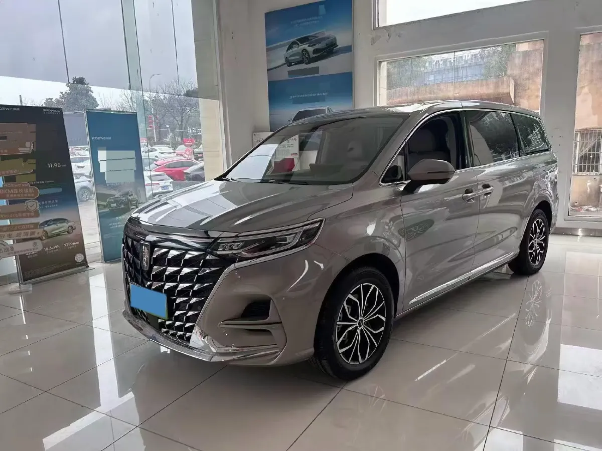 2025 Roewe iMAX8 1.5T 150HP L4 1DHT PHEV 24.7KWH,autocango,china used car exporter,china ev exporter,chinese used car exporter,chinese used ev exporter