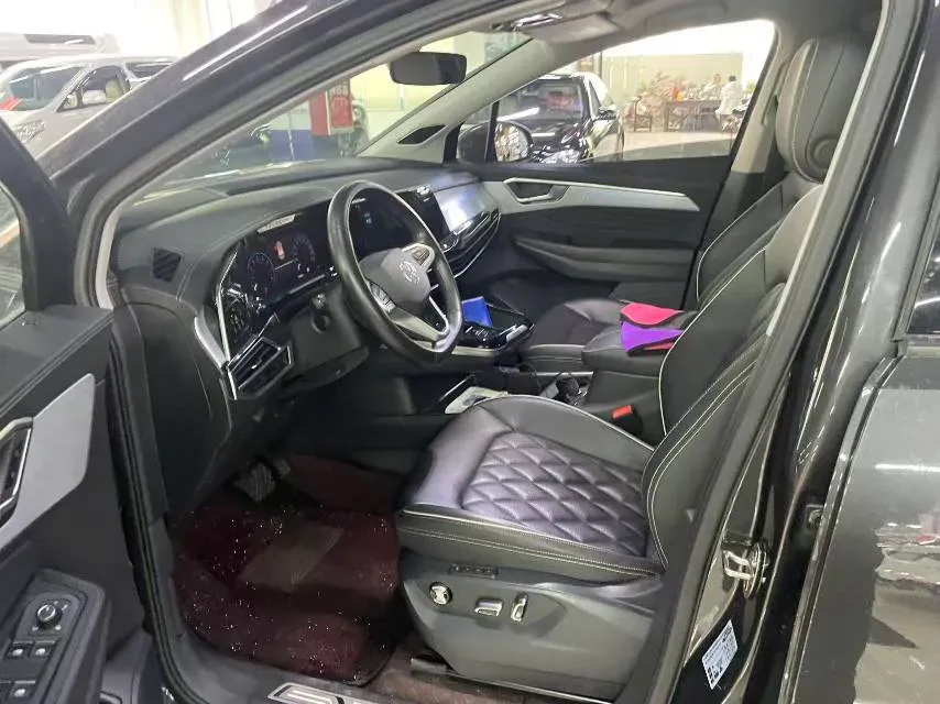 2022 Volkswagen Talagon 2.5T 299HP V6 7DCT,autocango,china used car exporter,china ev exporter,chinese used car exporter,chinese used ev exporter