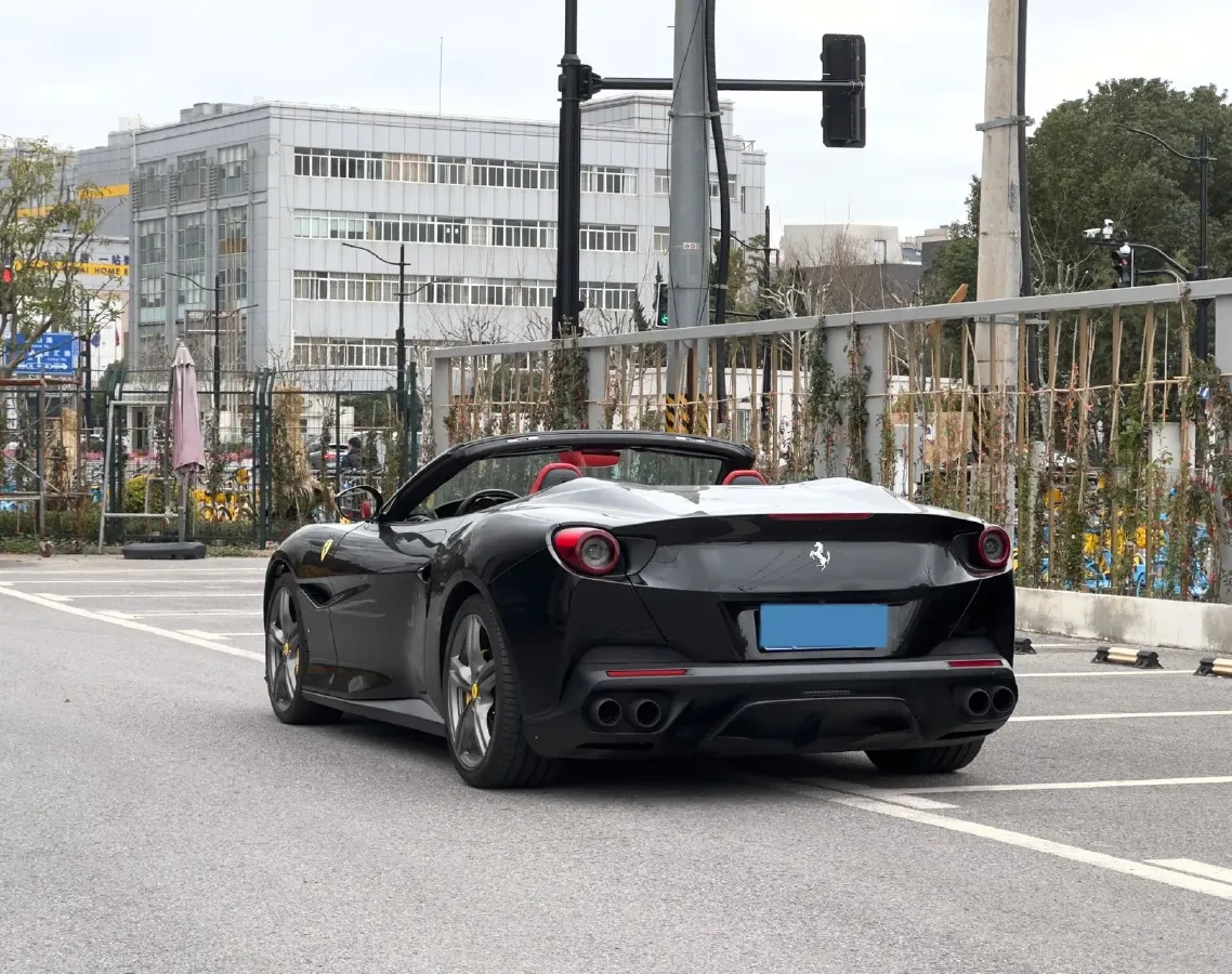 2018 Ferrari Portofino 3.9T 600HP V8 7DCT,autocango,china used car exporter,china ev exporter,chinese used car exporter,chinese used ev exporter