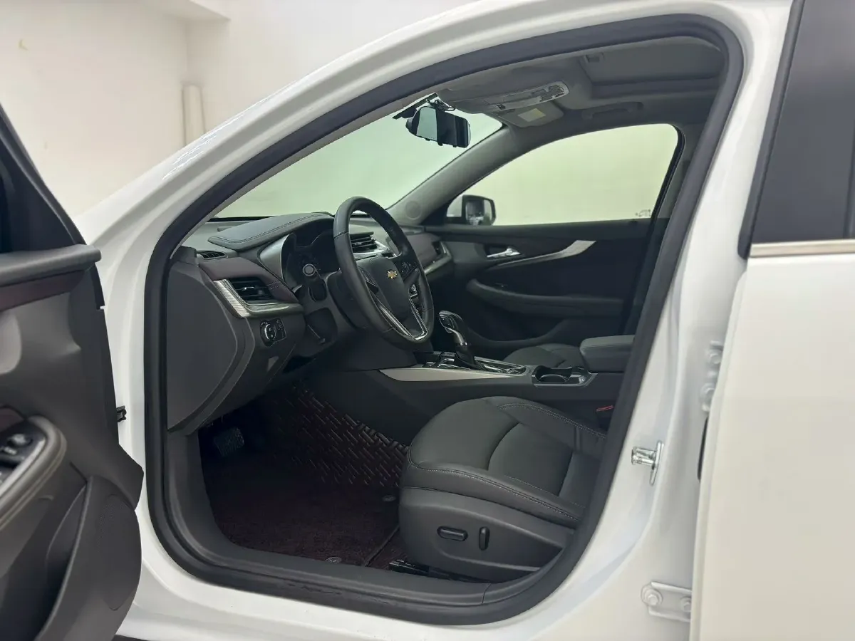 2018 Chevrolet Malibu 1.5T 170HP L4 6AT,autocango,china used car exporter,china ev exporter,chinese used car exporter,chinese used ev exporter