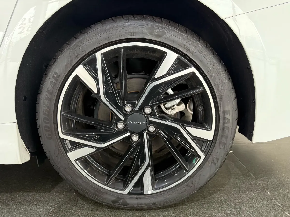 2023 MAXUS G50 1.5T 181HP L4 7DCT,autocango,china used car exporter,china ev exporter,chinese used car exporter,chinese used ev exporter