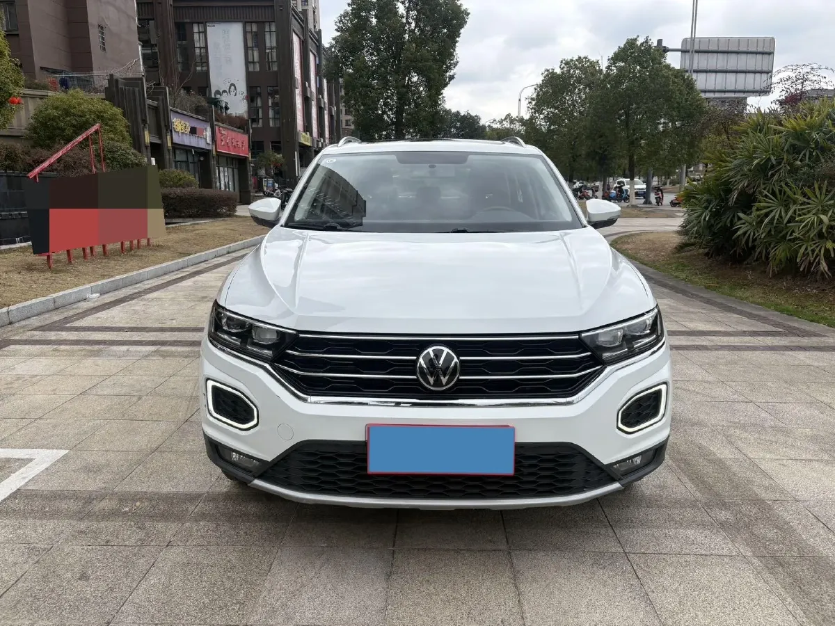 2022 Volkswagen T-Roc 1.4T 150HP L4 7DCT,autocango,china used car exporter,china ev exporter,chinese used car exporter,chinese used ev exporter