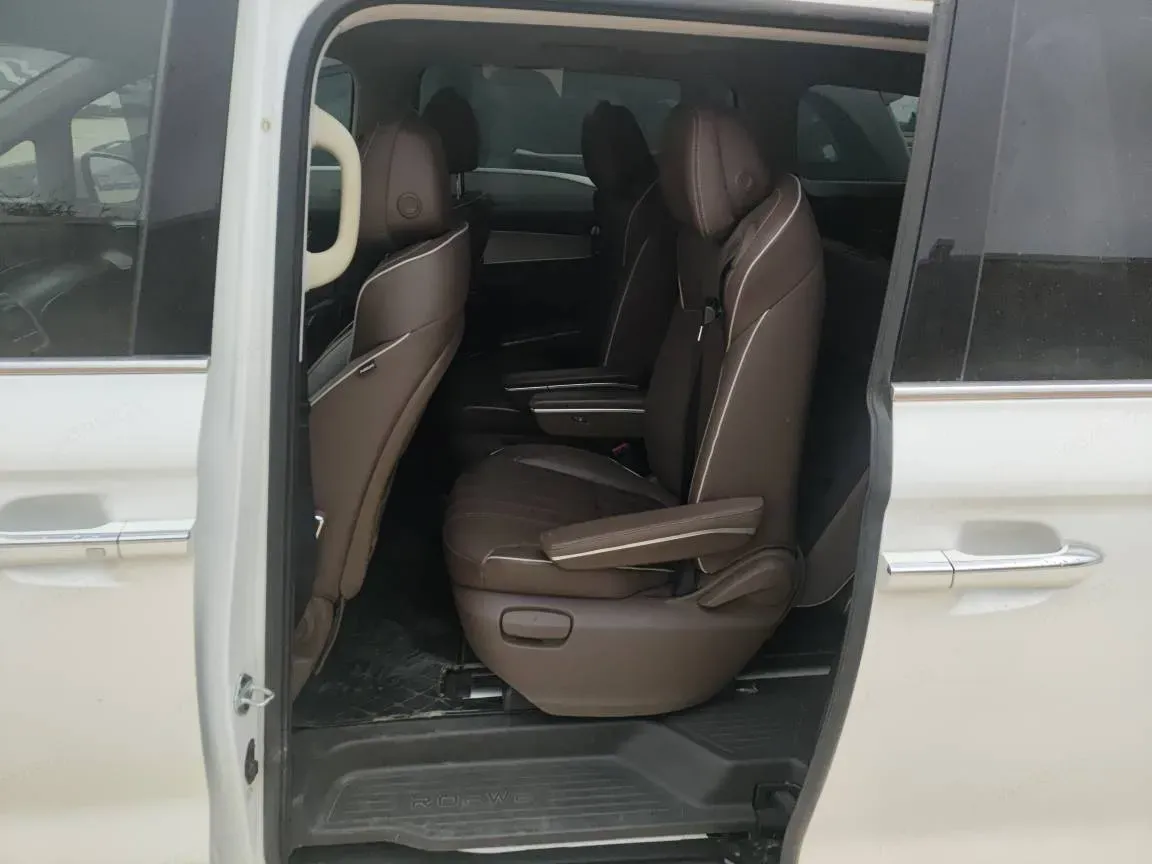 2022 Roewe iMAX8 2.0T 234HP L4 8AT,autocango,china used car exporter,china ev exporter,chinese used car exporter,chinese used ev exporter