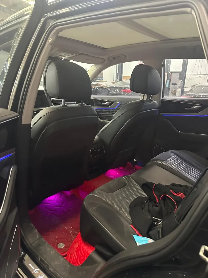 2022 HongQi HS5 2.0T 224HP L4 6AT,autocango,china used car exporter,china ev exporter,chinese used car exporter,chinese used ev exporter