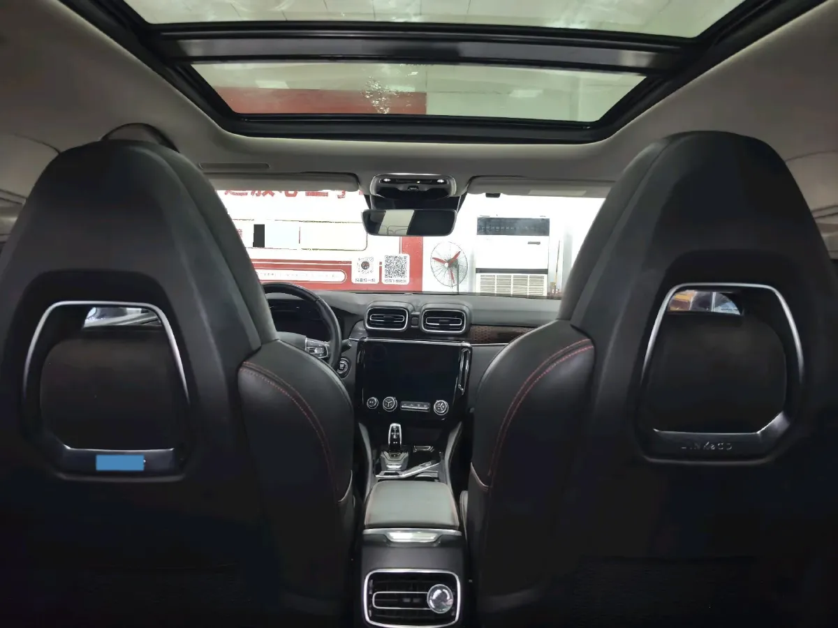 2018 Toyota C-HR 2.0L 171HP L4 CVT,autocango,china used car exporter,china ev exporter,chinese used car exporter,chinese used ev exporter