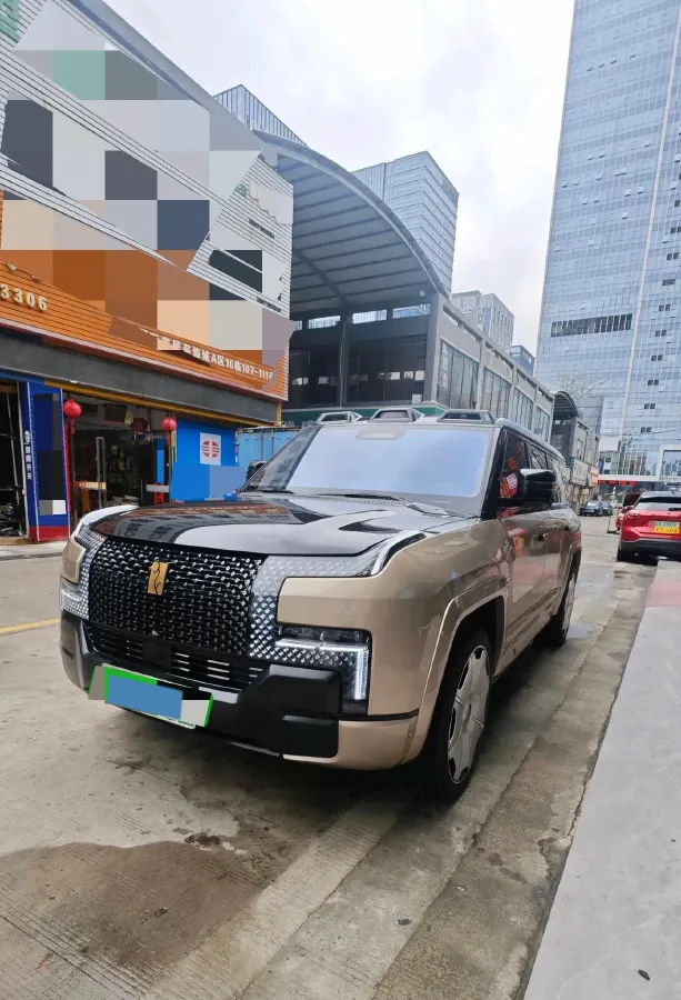2025 YangWang U8 L REEV 272HP REEV,autocango,china used car exporter,china ev exporter,chinese used car exporter,chinese used ev exporter