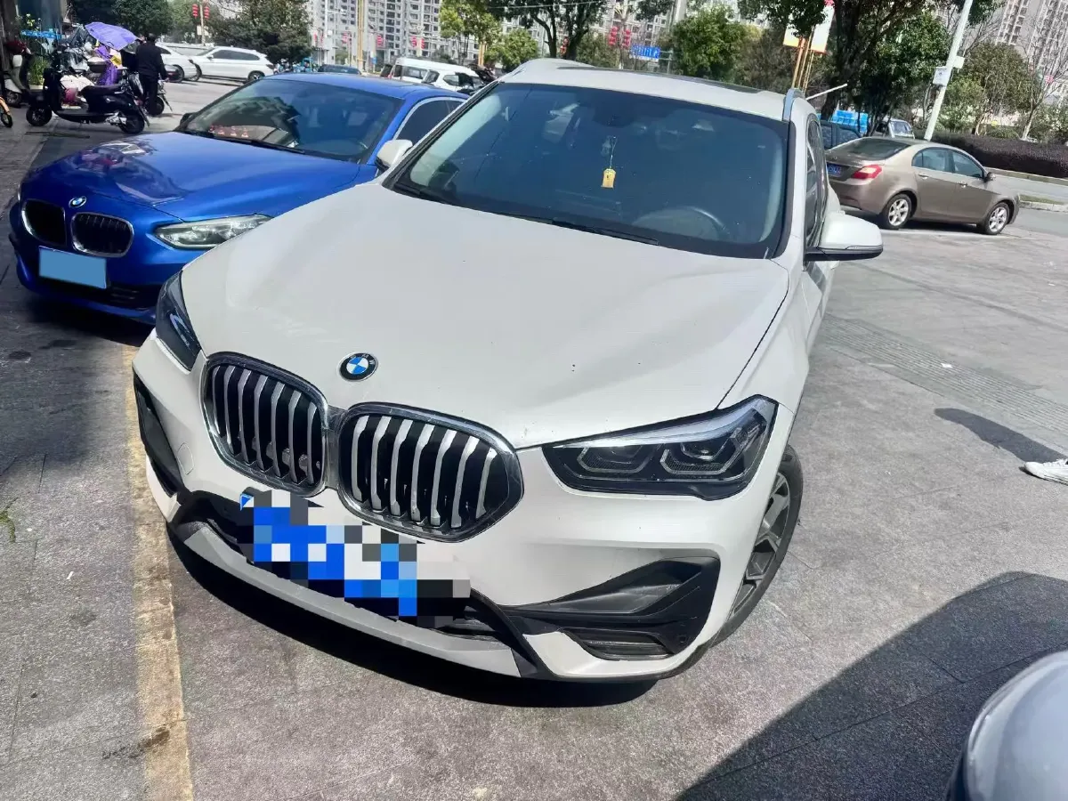 2022 BMW X1 2.0T 192HP L4 7DCT,autocango,china used car exporter,china ev exporter,chinese used car exporter,chinese used ev exporter