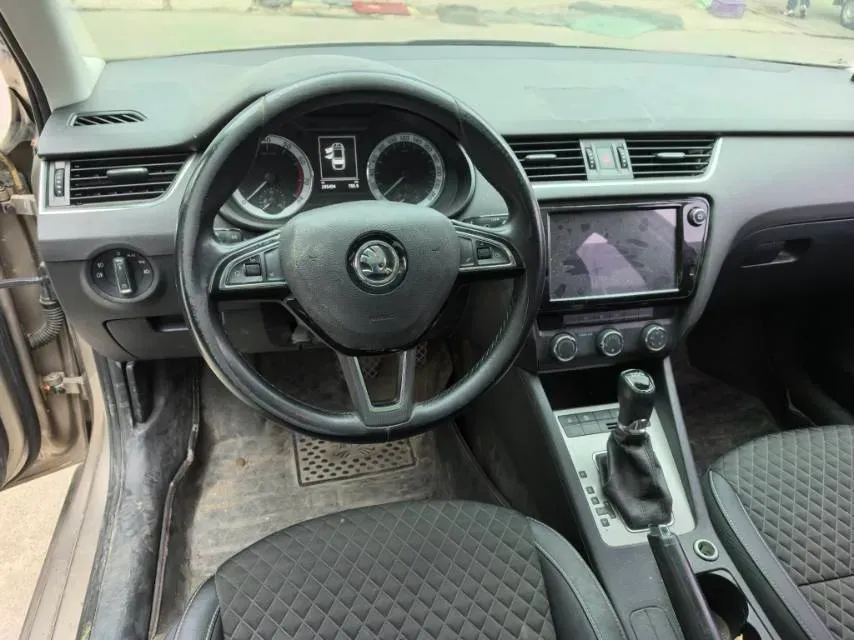 2018 Skoda Octavia 1.4T 150HP L4 7DCT,autocango,china used car exporter,china ev exporter,chinese used car exporter,chinese used ev exporter