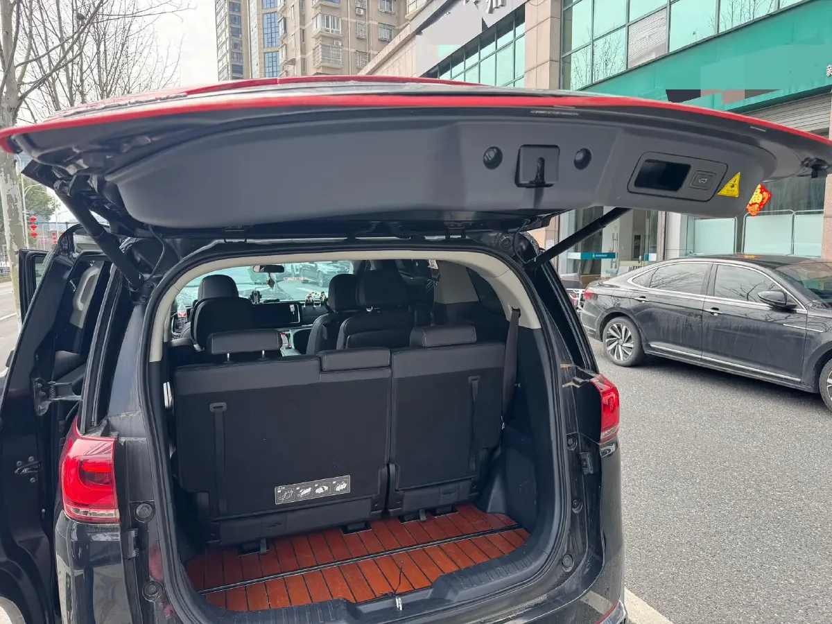 2021 GAC Trumpchi M8 2.0T 252HP L4 8AT,autocango,china used car exporter,china ev exporter,chinese used car exporter,chinese used ev exporter