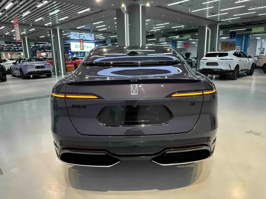 2025 Avatr 06 REEV 156HP REEV,autocango,china used car exporter,china ev exporter,chinese used car exporter,chinese used ev exporter