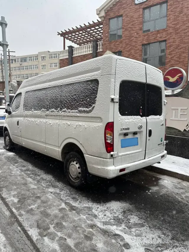 2021 MAXUS XinTu V80 2.0T 139HP L4 6MT,autocango,china used car exporter,china ev exporter,chinese used car exporter,chinese used ev exporter