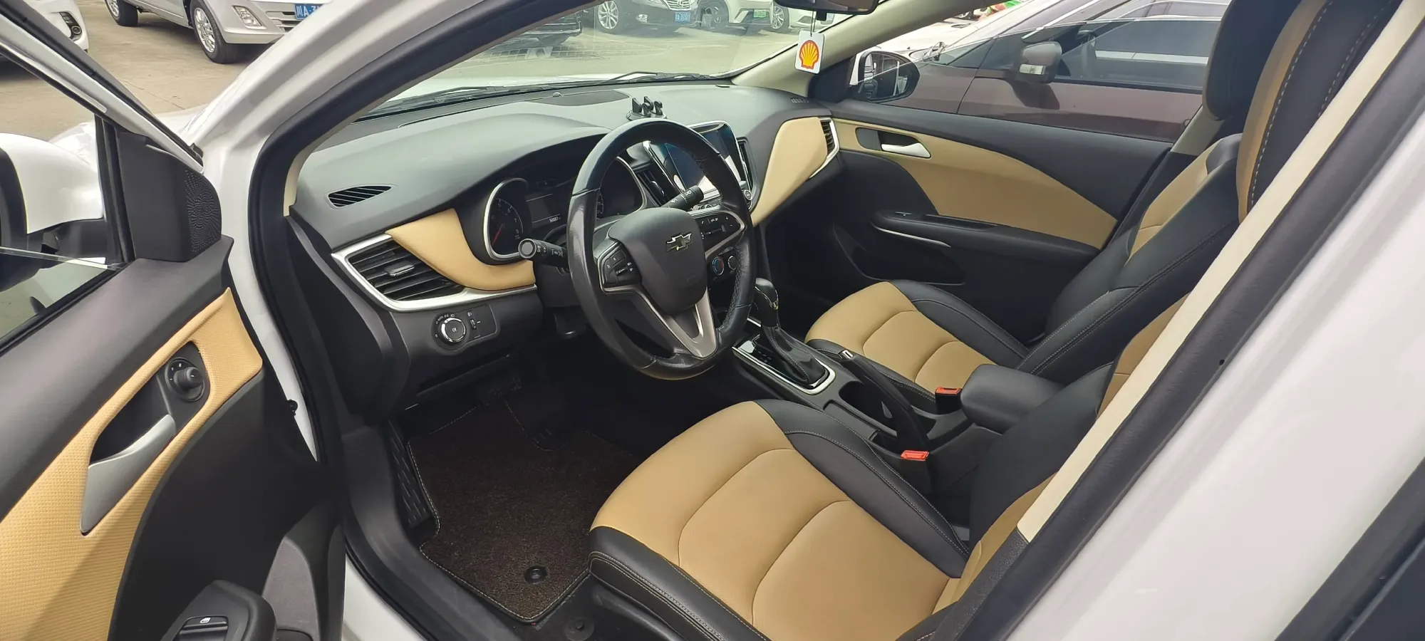 2022 Chevrolet Monza 1.5L 113HP L4 6AT,autocango,china used car exporter,china ev exporter,chinese used car exporter,chinese used ev exporter