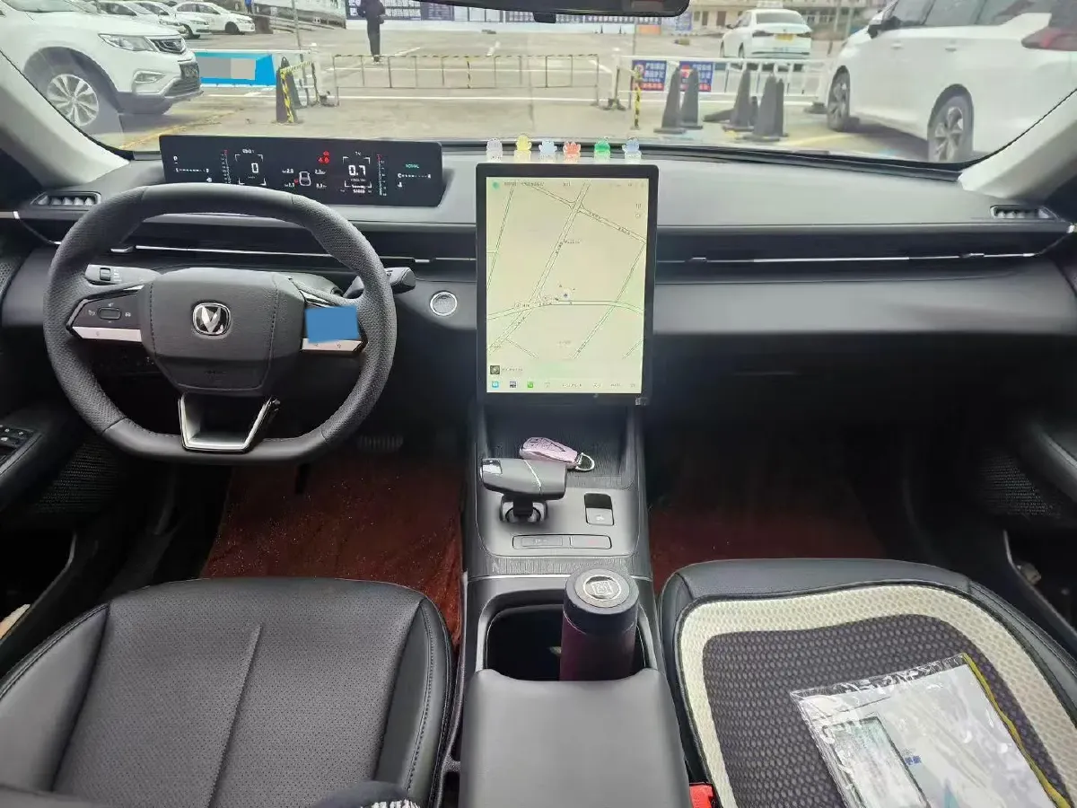 2023 ChangAn Lamore 1.5T 170HP L4 7DCT,autocango,china used car exporter,china ev exporter,chinese used car exporter,chinese used ev exporter