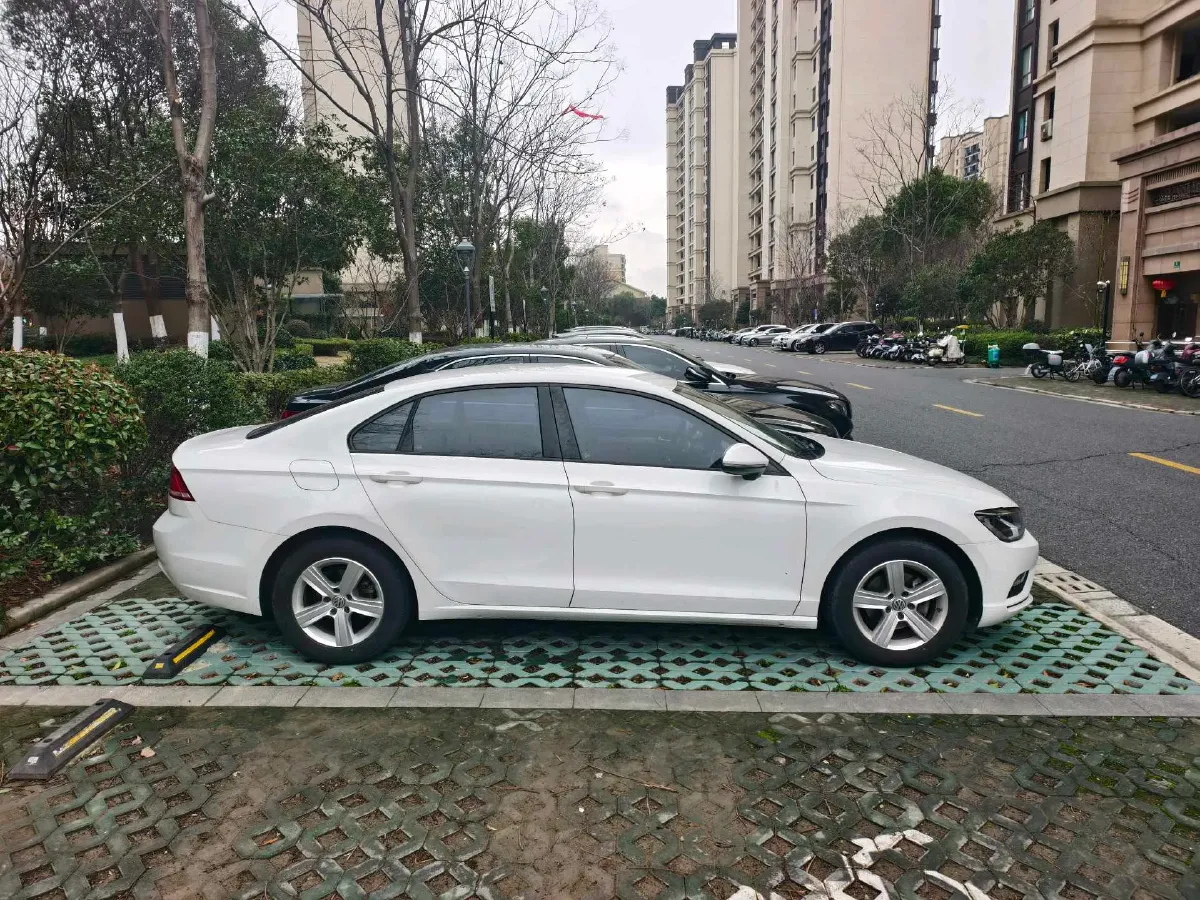 2017 Volkswagen Lamando 1.4T 131HP L4 7DCT,autocango,china used car exporter,china ev exporter,chinese used car exporter,chinese used ev exporter