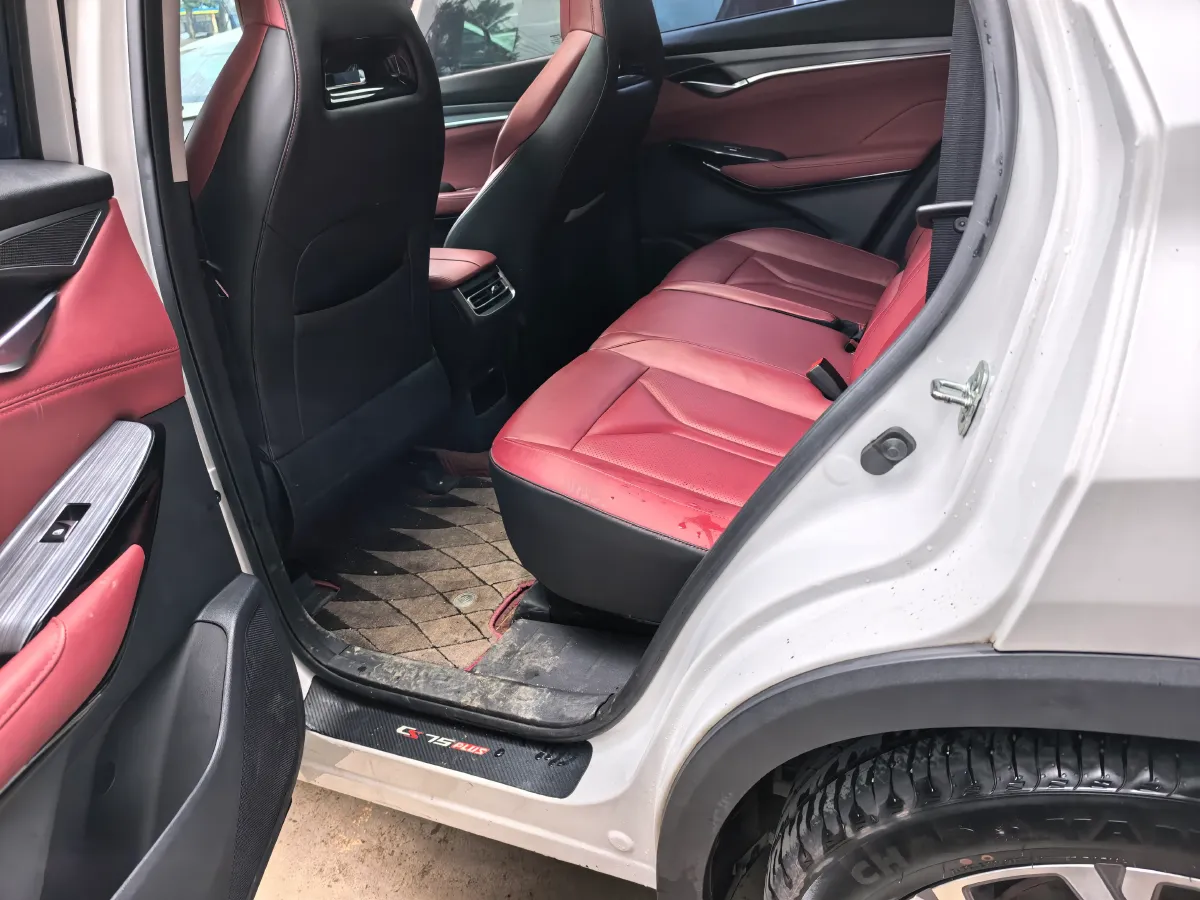 2022 ChangAn CS75 Plus 2.0T 233HP L4 8AT,autocango,china used car exporter,china ev exporter,chinese used car exporter,chinese used ev exporter